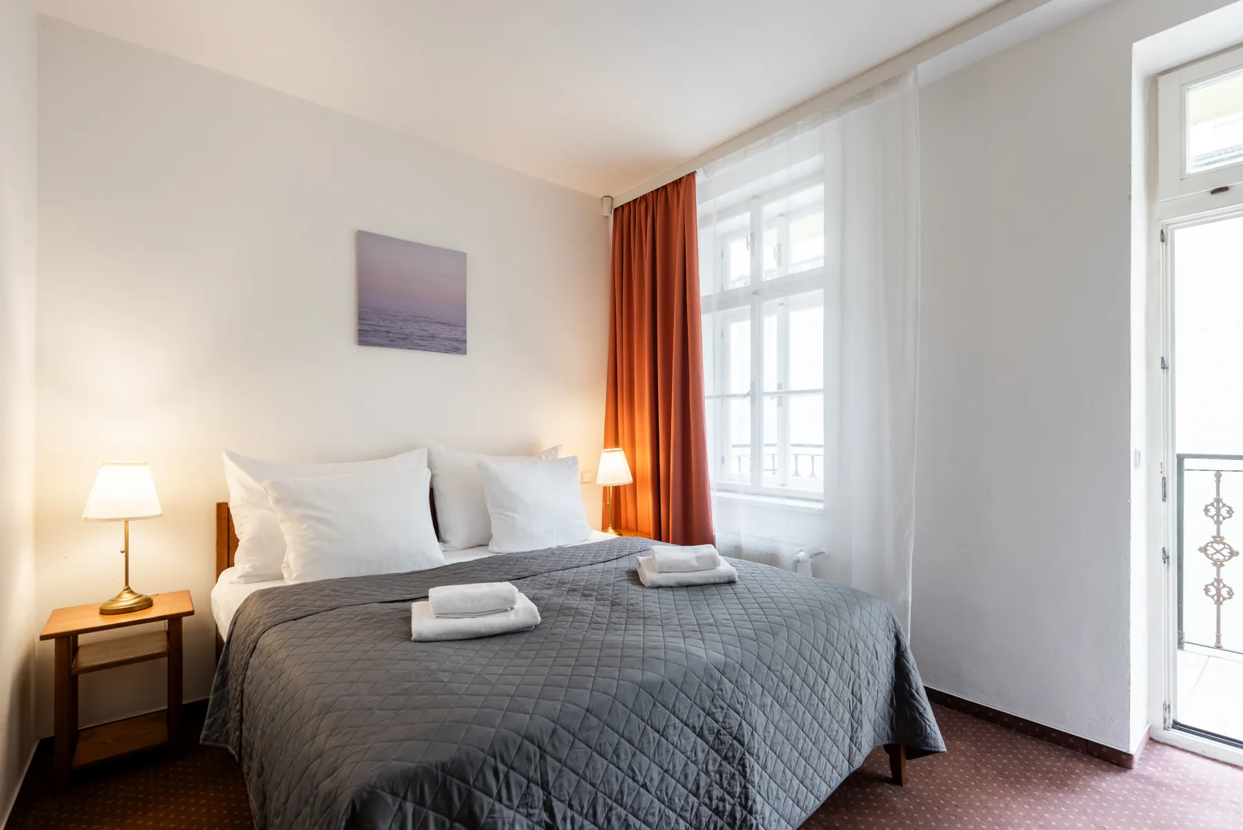 Apartmán se dvěma ložnicemi a balkonem — 3